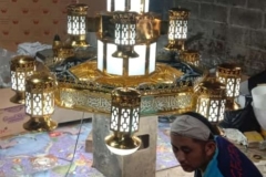 Replika Lampu Nabawi Tembaga Poles – Madinah Logam